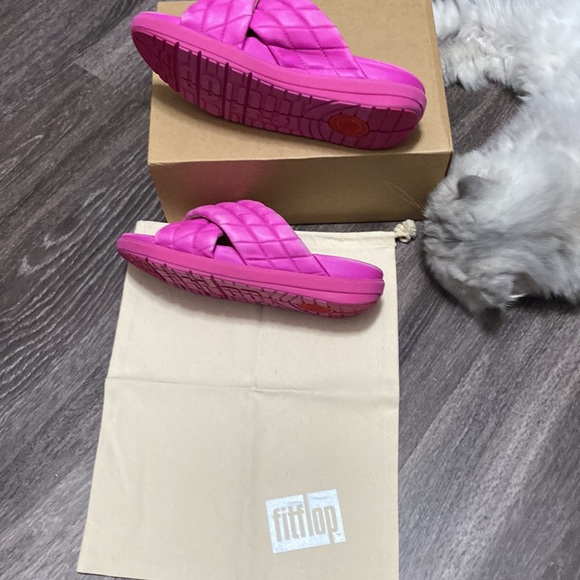 Limited Edition Fitflop Fuscia Distressed Pink Loosh Luxe Slides Valentine - Picture 8 of 11